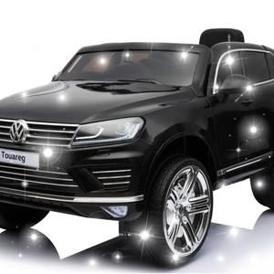 Meet your Posher, Eliiz